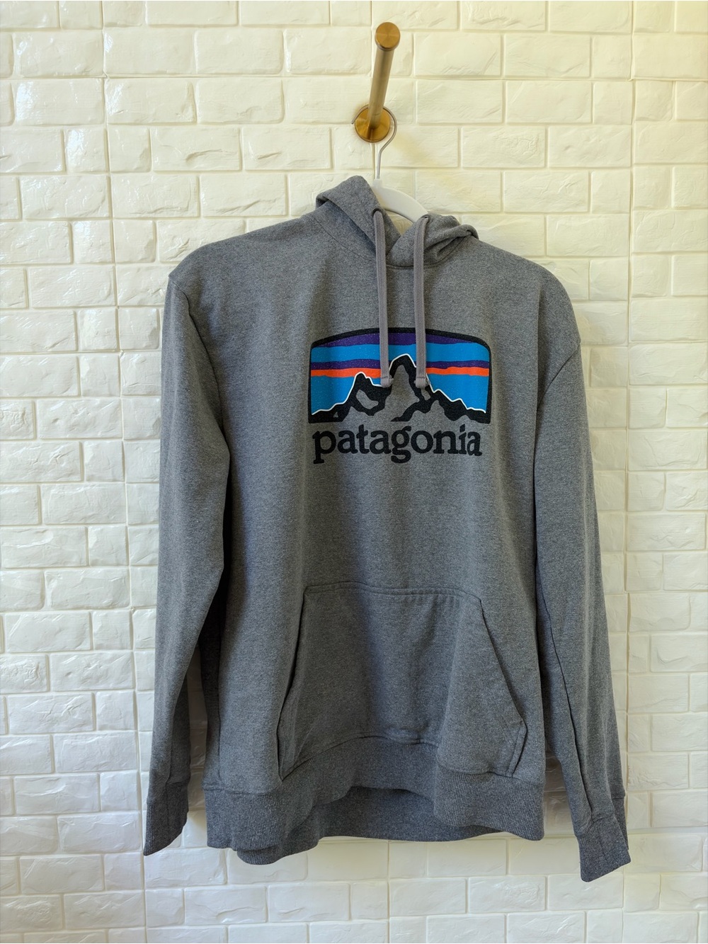Patagonia Gray Logo Pullover Hoodie with Stripe Accent